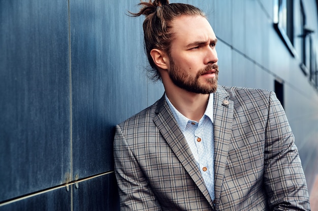 Jak Wybrać Idealną Marynarkę na Wiele Okazji